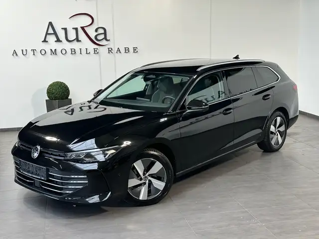 Volkswagen Passat view 2