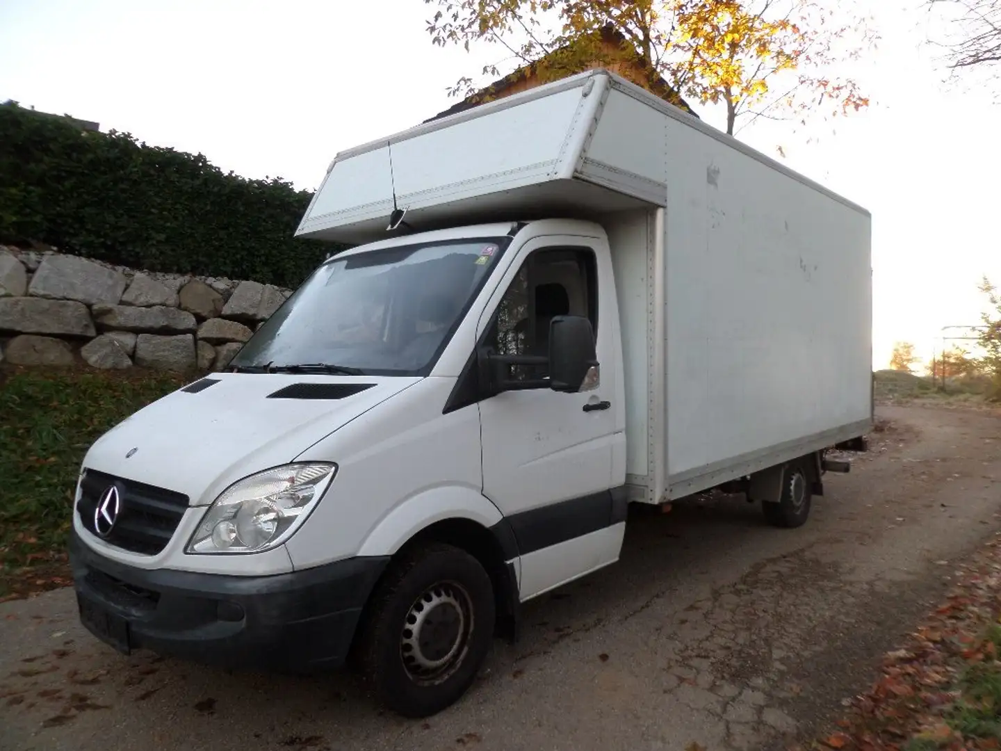 Mercedes-Benz Sprinter 216CDI Kofferaufbau mit Ladebordwand 4325 Weiß - 1