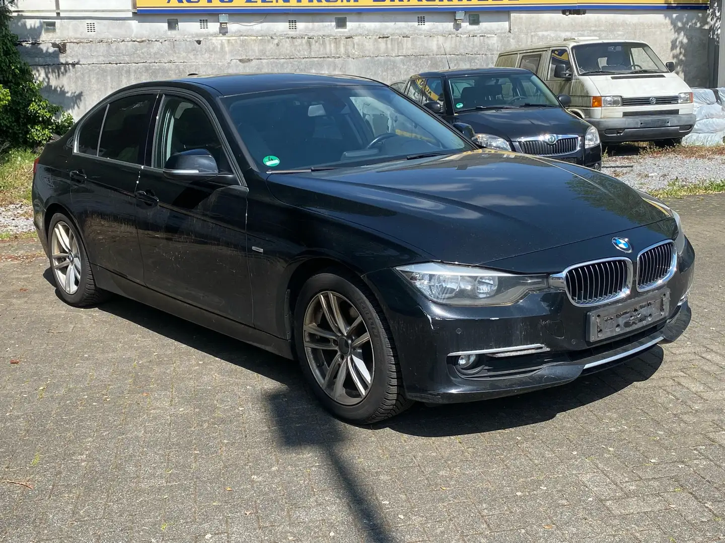 BMW 316 316d ~ Limo ~ Automatik ~ Sitzhzg ~ Černá - 2