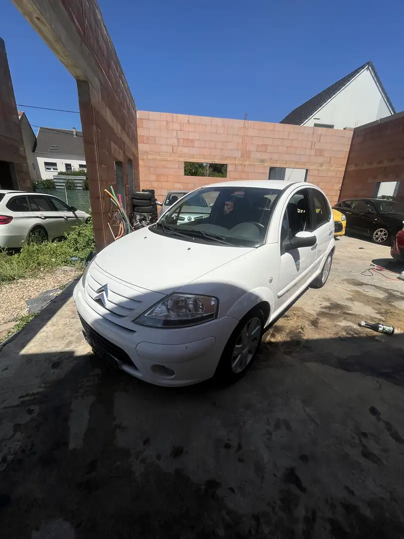 Citroen C3 1.4i 16V Exclusive Sensodrive - 1