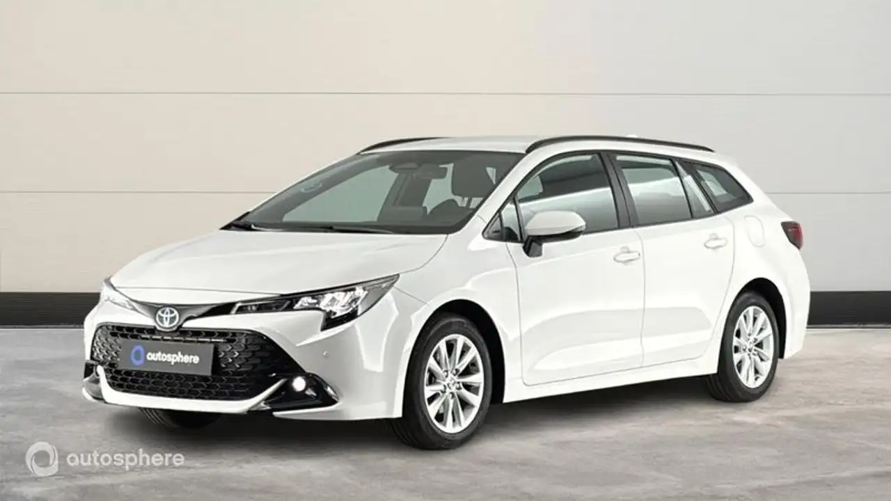 Toyota Corolla 1.8 140ch Dynamic Business MY24 — photo 1 of 20