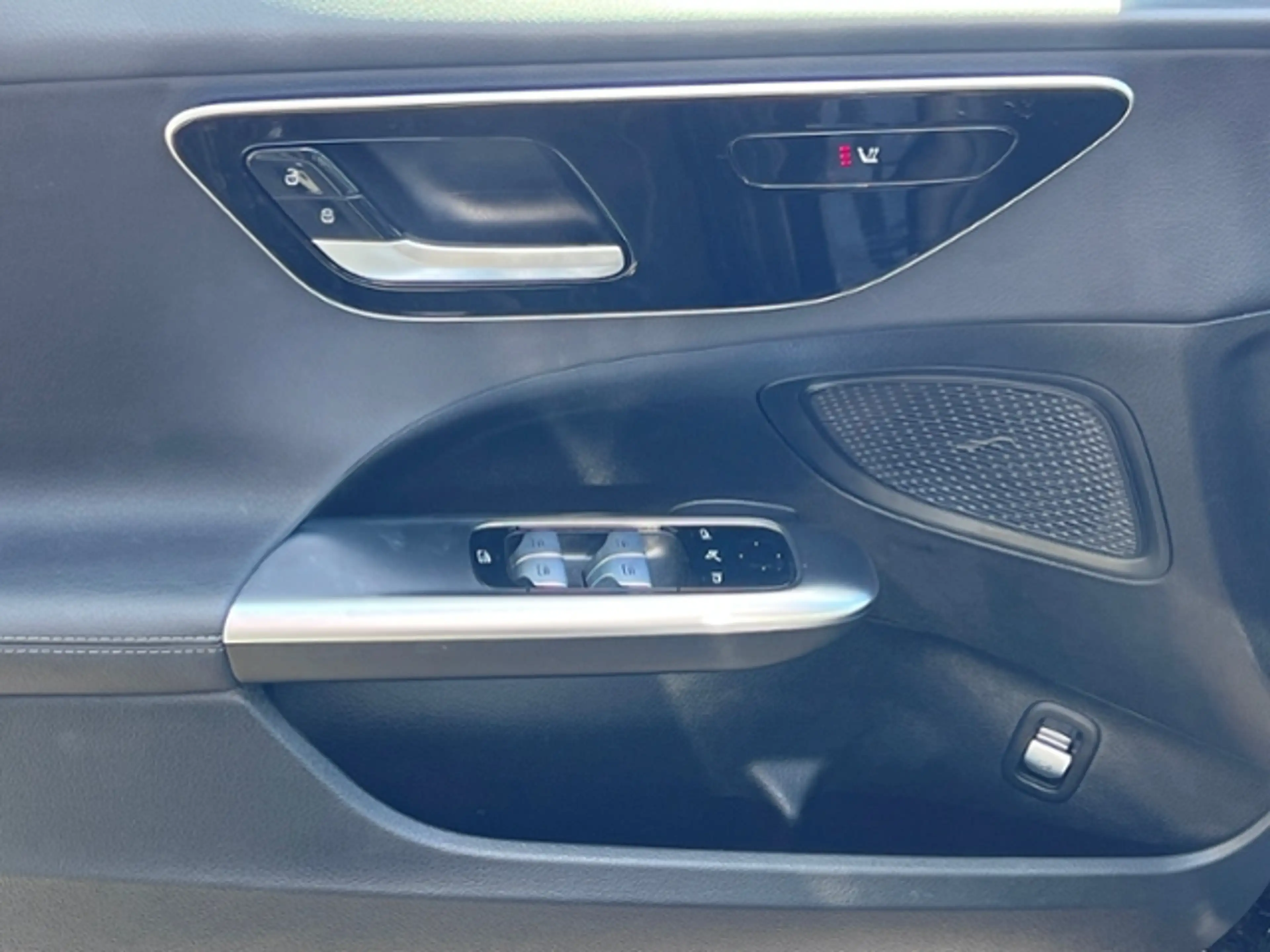 Mercedes-Benz C 200 Td LED Kamera 2xPDC Navi Lenkrad beheizt  Avantga — photo 11