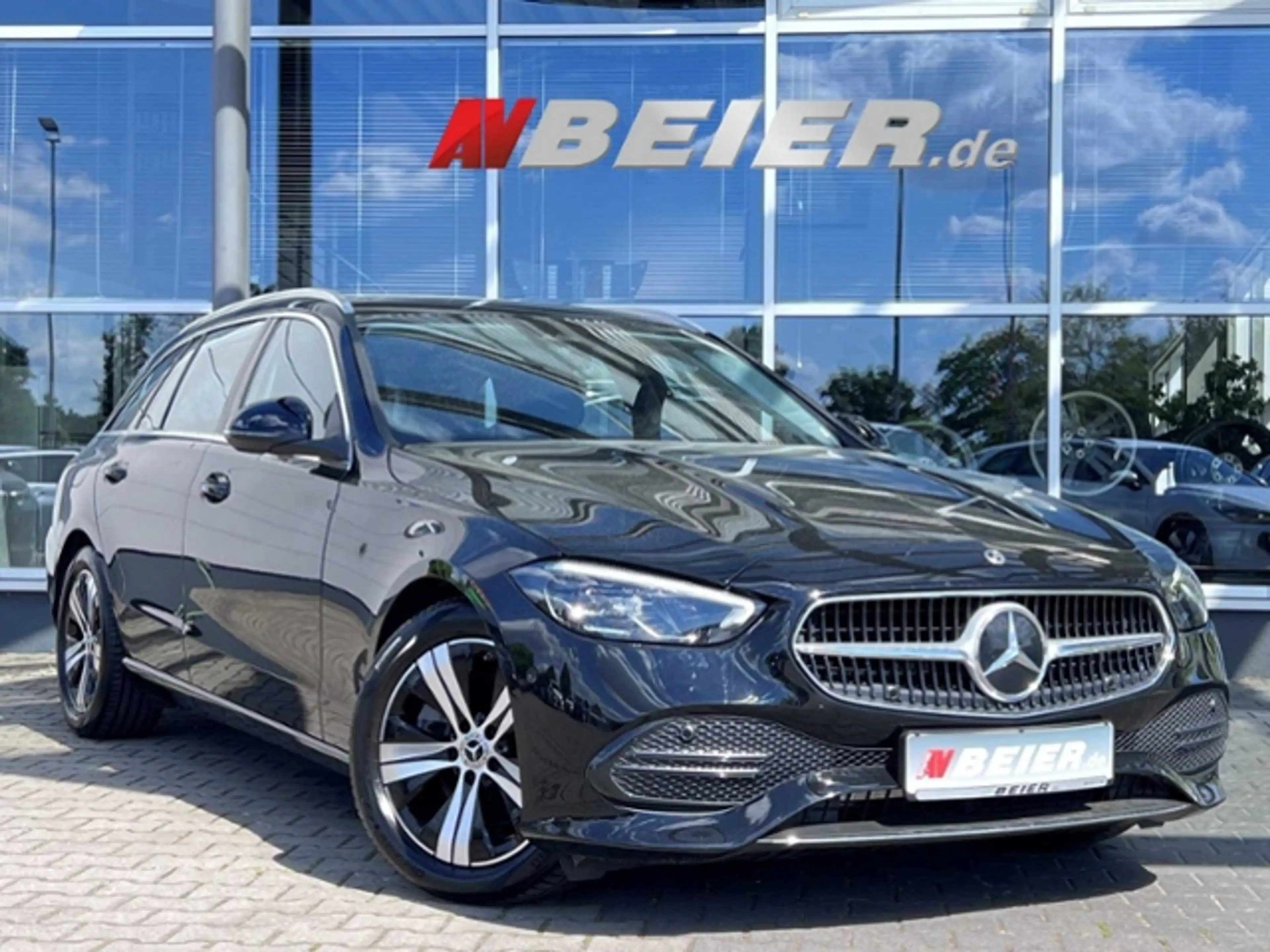 Mercedes-Benz C 200 Td LED Kamera 2xPDC Navi Lenkrad beheizt  Avantga