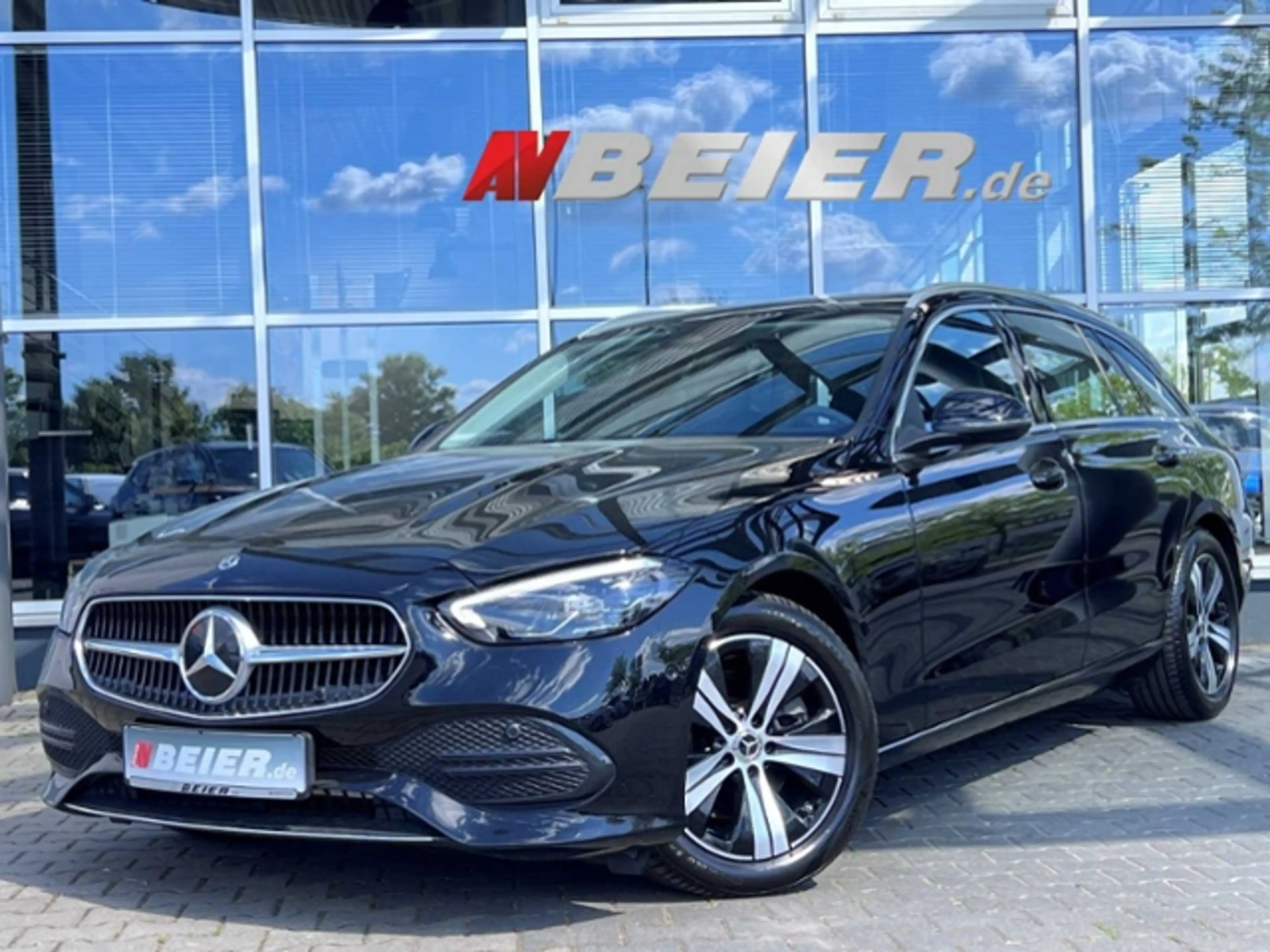 Mercedes-Benz C 200 Td LED Kamera 2xPDC Navi Lenkrad beheizt  Avantga — photo 2