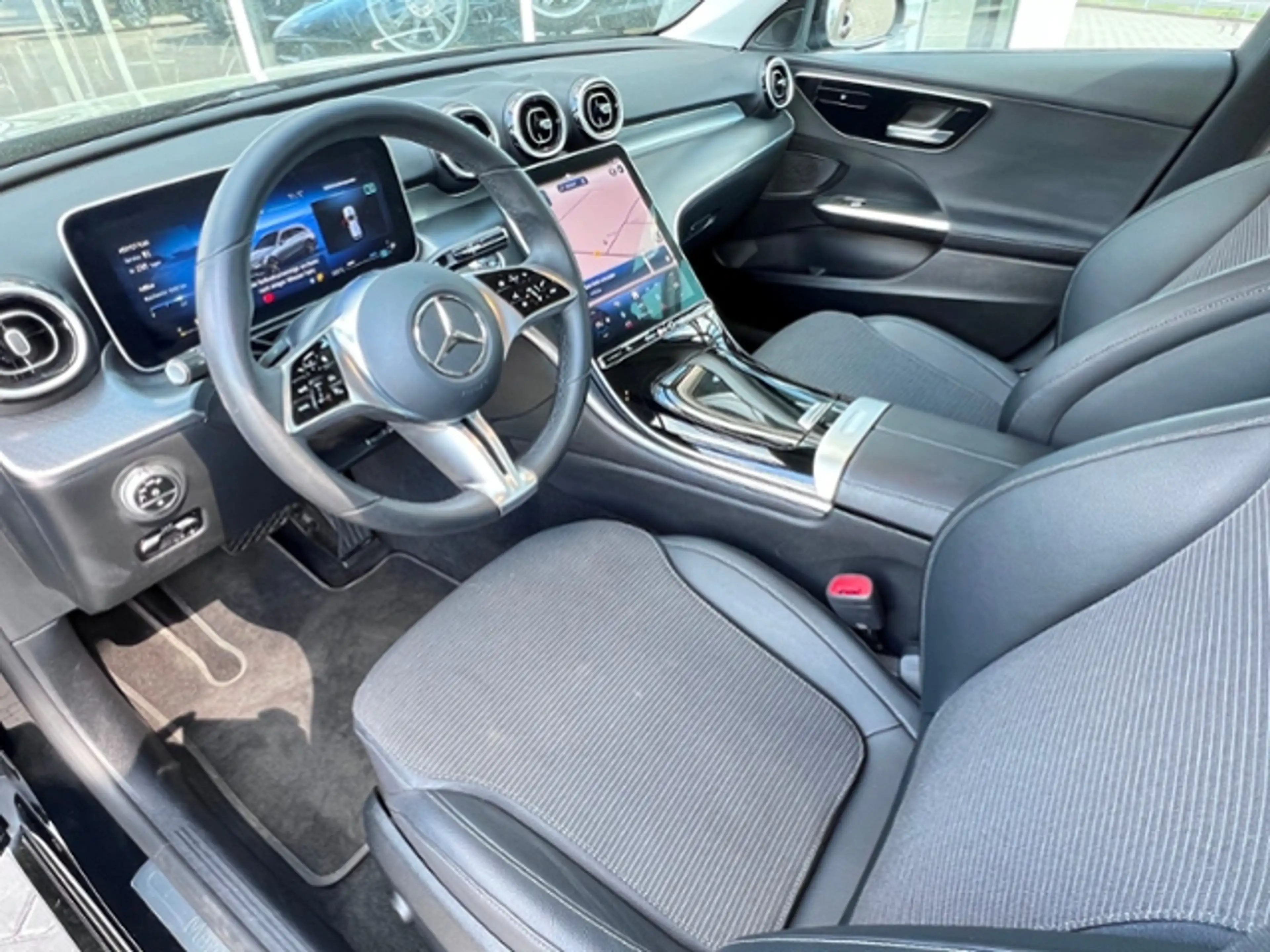 Mercedes-Benz C 200 Td LED Kamera 2xPDC Navi Lenkrad beheizt  Avantga — photo 5
