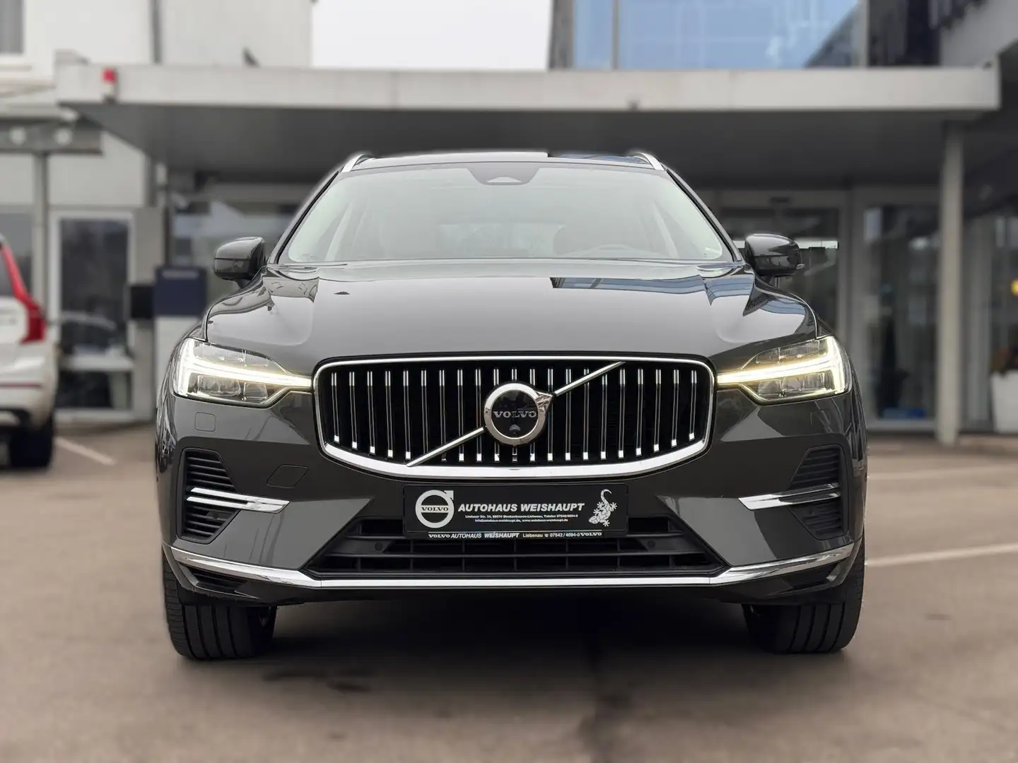 Volvo XC60 T8*Inscription*LFW*Pano*ACC*BLIS*AHK*Google Grau - 2