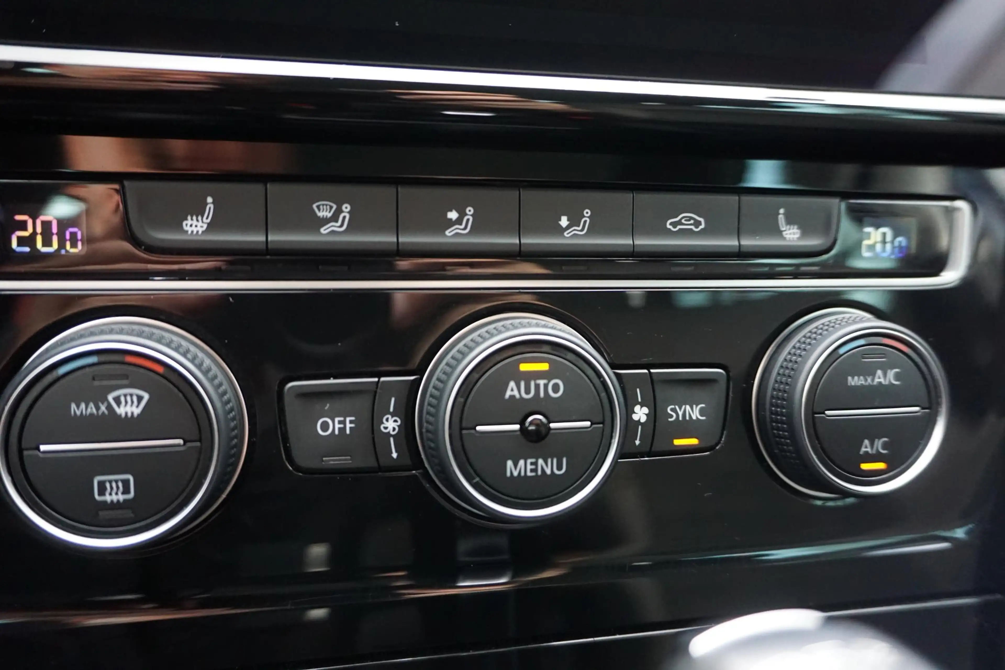 Volkswagen Golf Variant 1.5 TSI Highline — photo 13