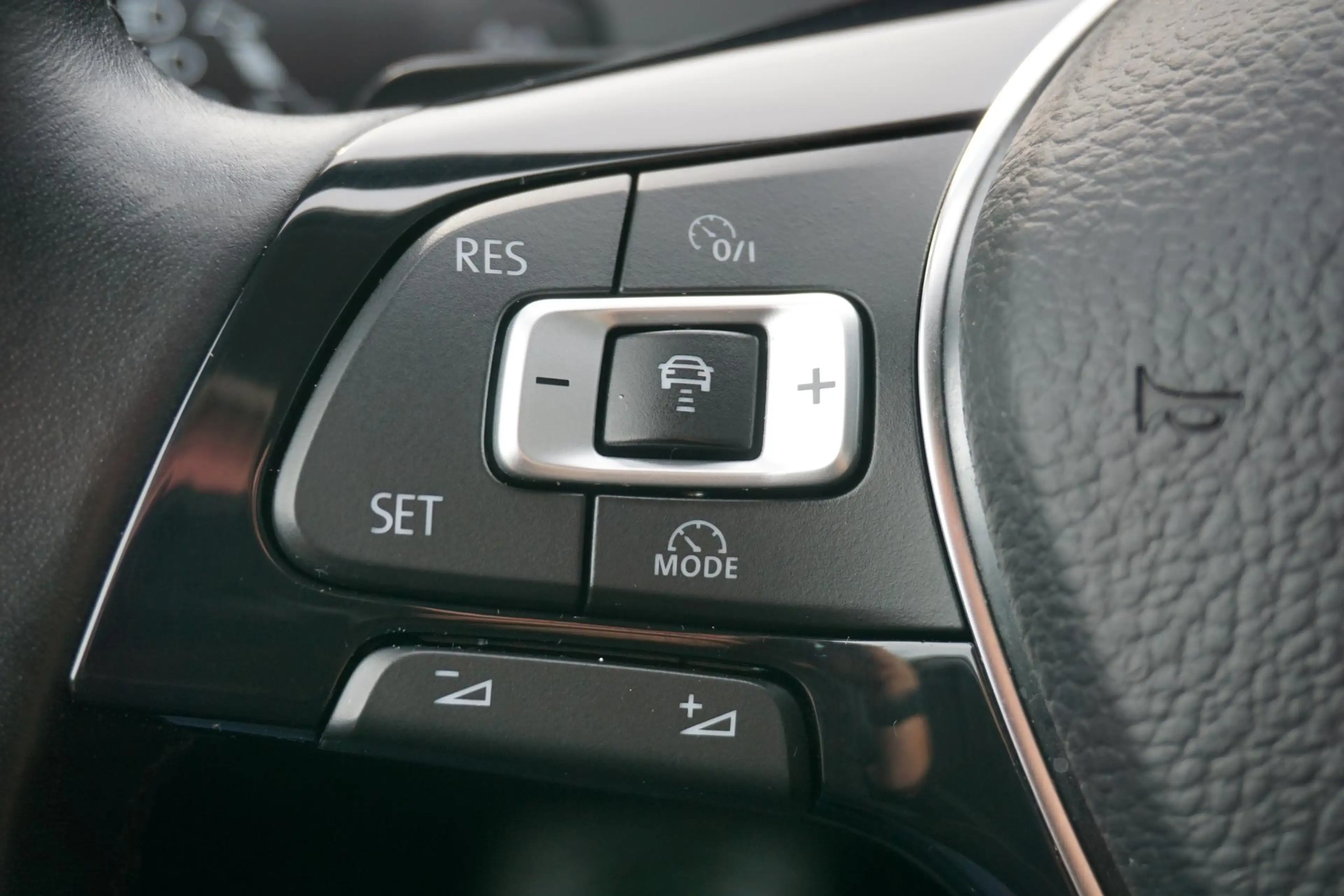 Volkswagen Golf Variant 1.5 TSI Highline — photo 15