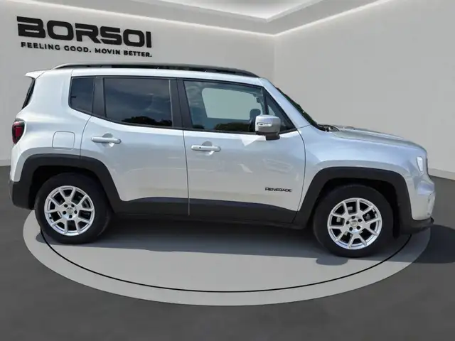 Jeep Renegade view 6