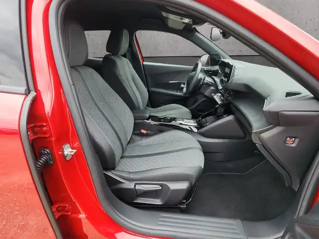 Peugeot 2008 view 13