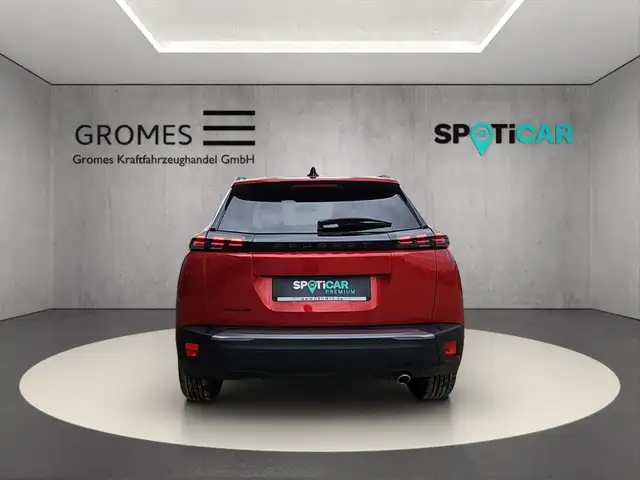 Peugeot 2008 view 4