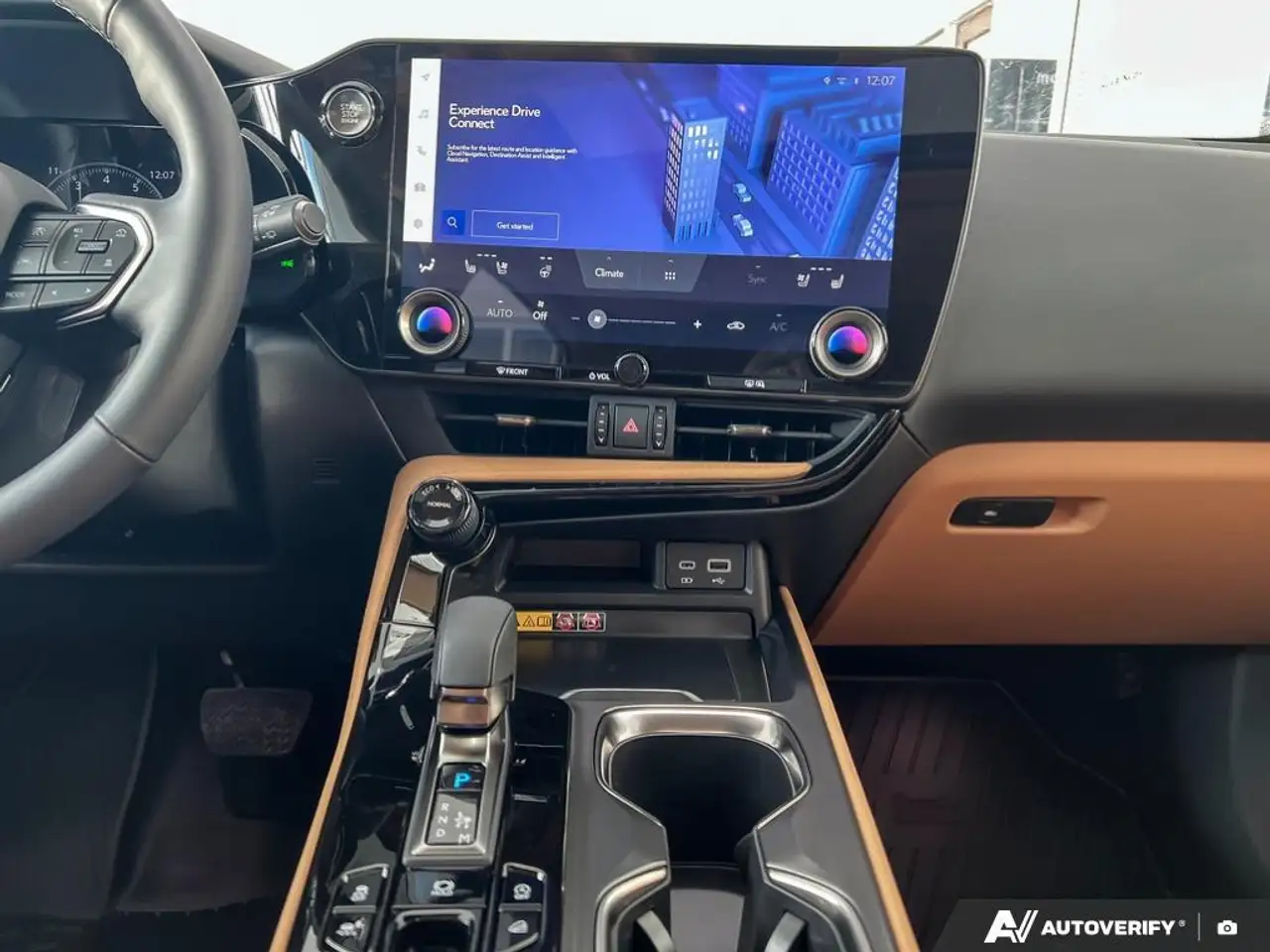 Lexus NX снимка Lexus NX