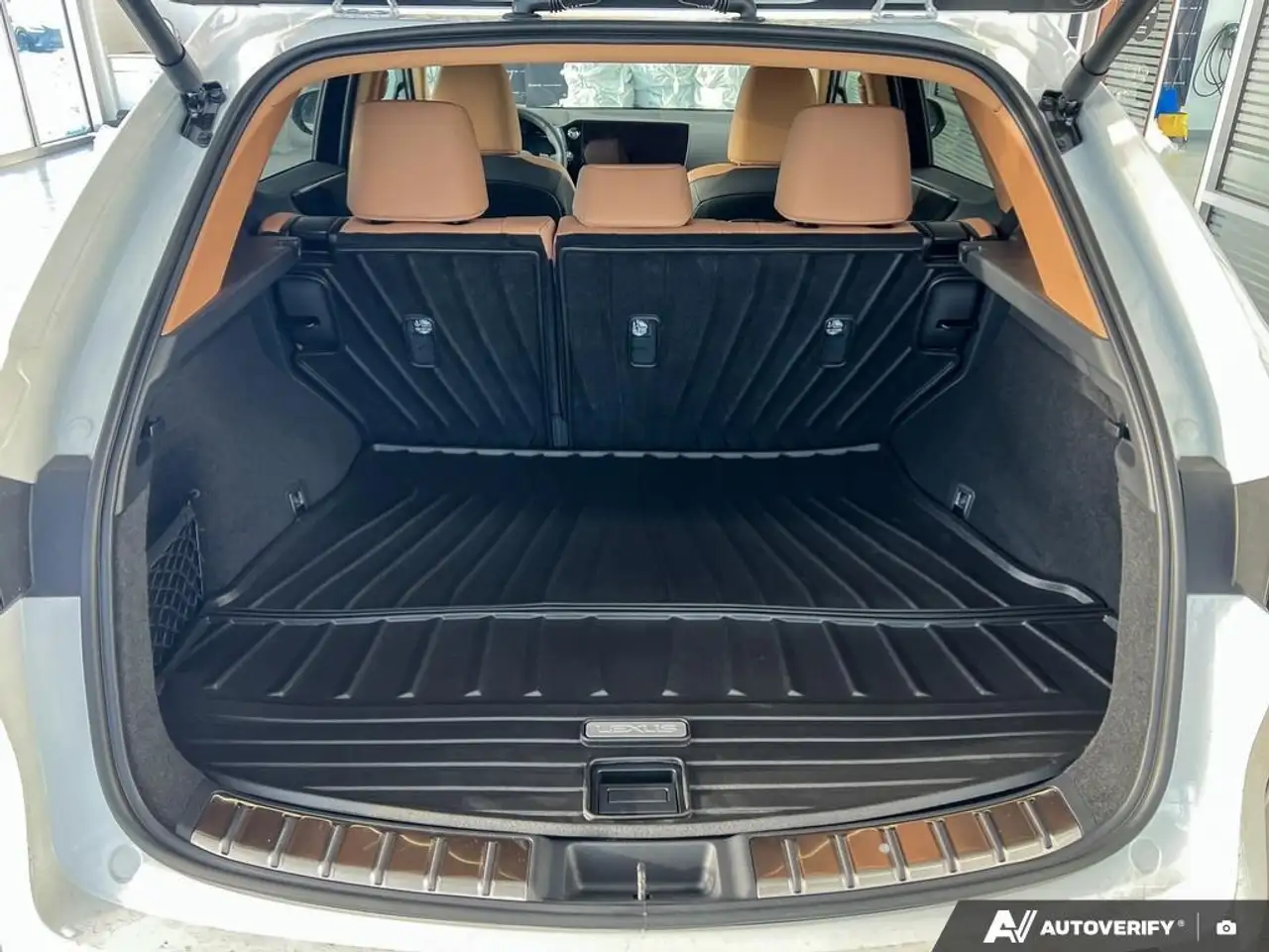 Lexus NX снимка Lexus NX