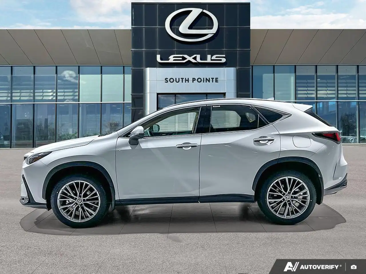 Lexus NX снимка Lexus NX