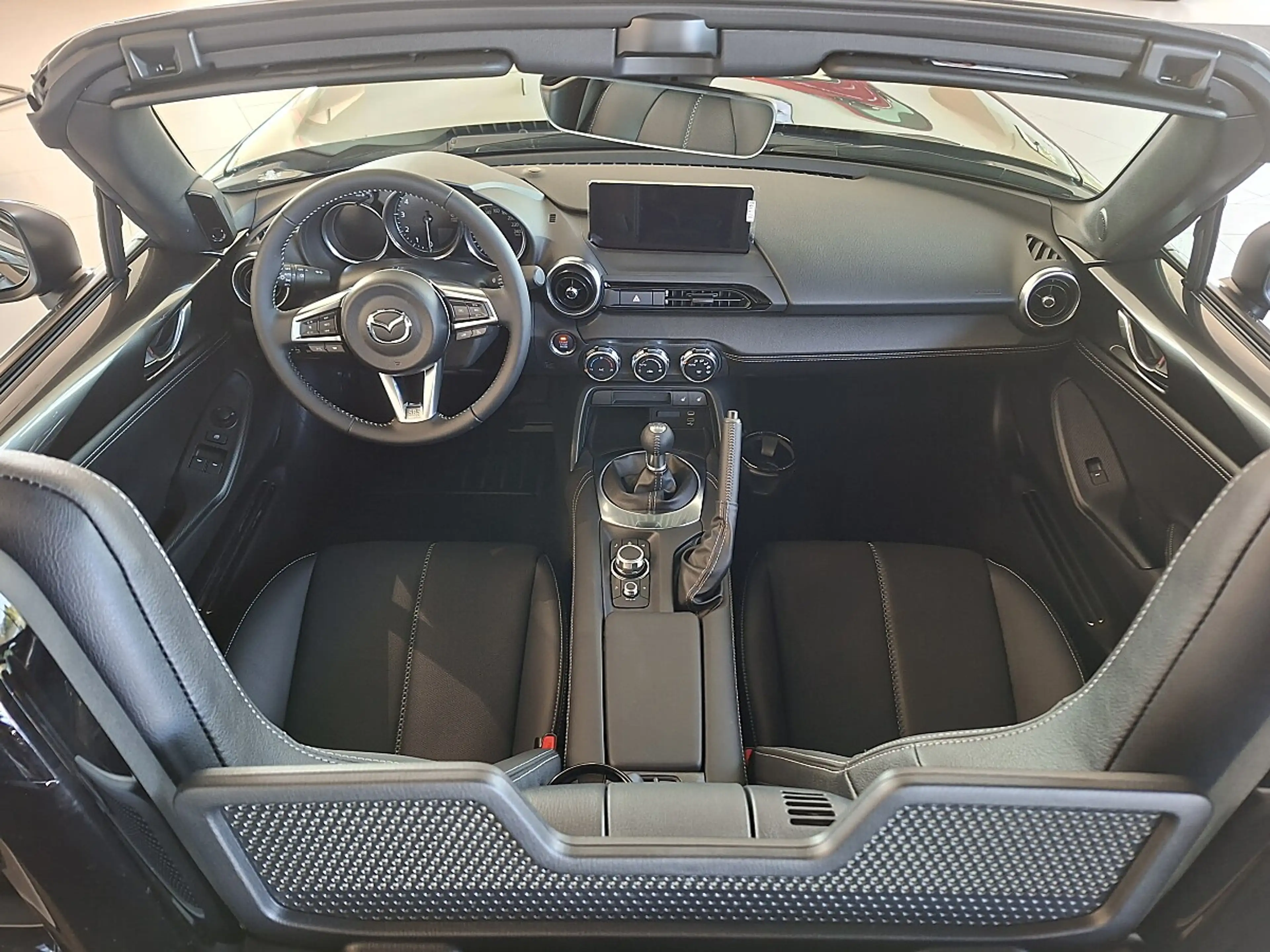 Mazda MX-5 Cabrio G136 Skyactiv Exclusive-Line | MJ 2027 |... — photo 9