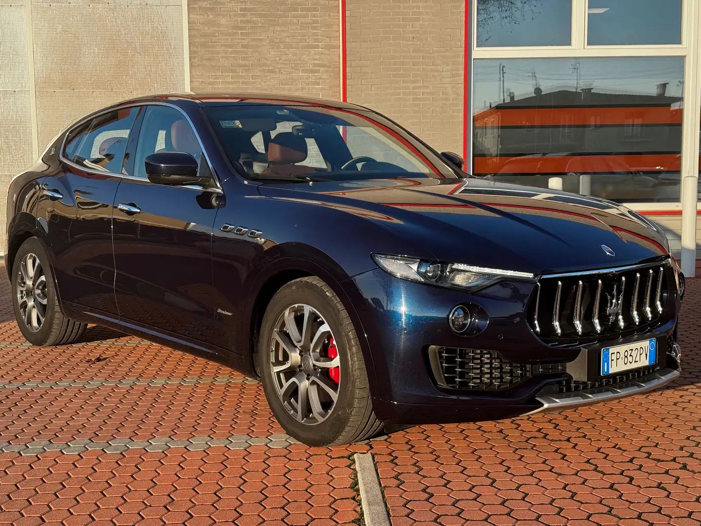Maserati Levante Levante 3.0 V6 Granlusso 250cv auto Blu/Azzurro - 1