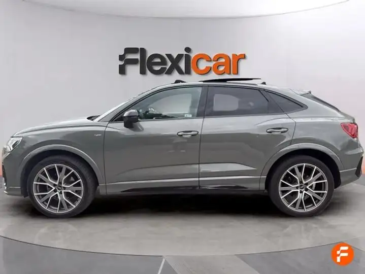 Audi Q3 1.5 Black line 35 TFSI 2025, foto 3