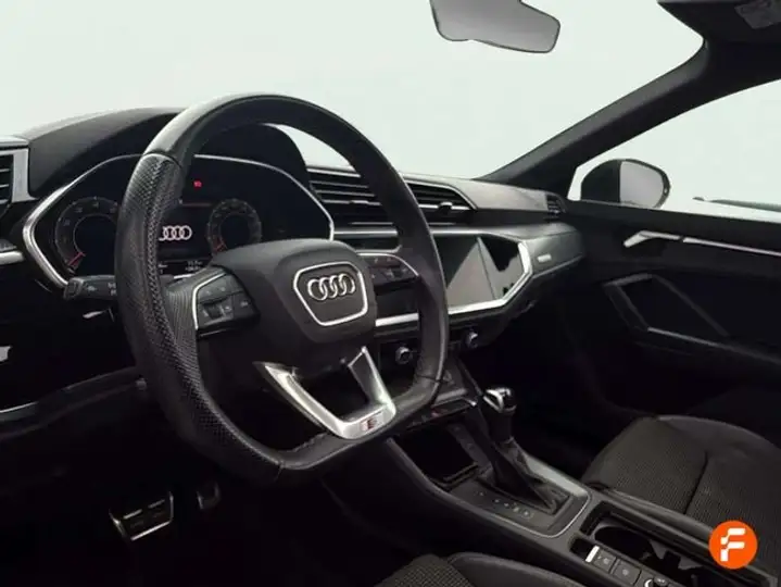 Audi Q3 1.5 Black line 35 TFSI 2025, foto 38