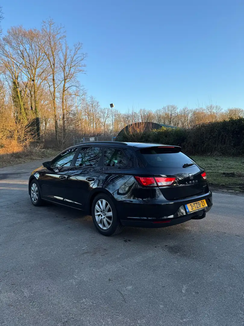 SEAT Leon Ecomotive 1.6 / Airco / Start/stop /Navi / BT Zwart - 1