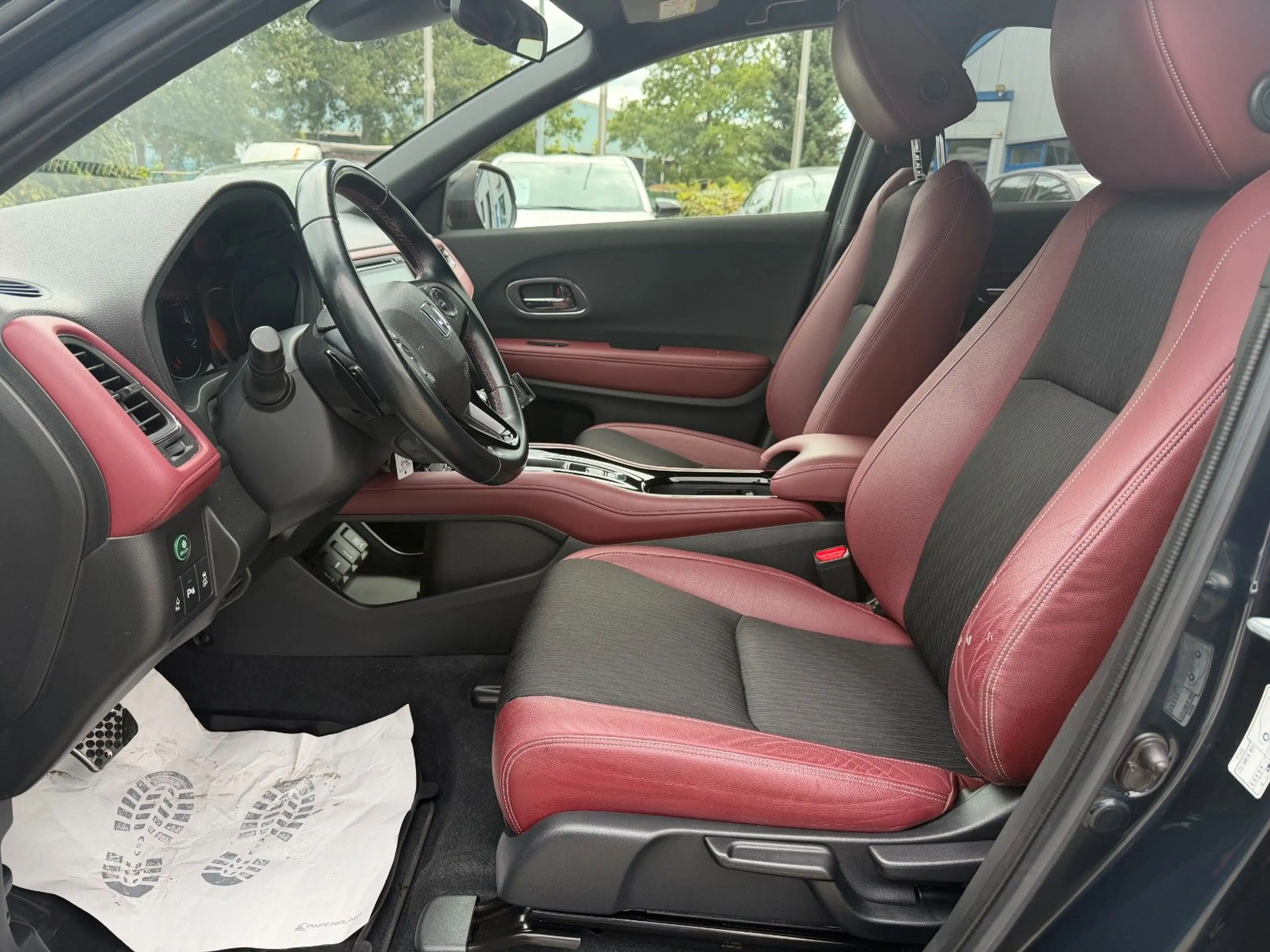 Honda HR-V 1.5VTEC Sport 1.HD 182PS — photo 13