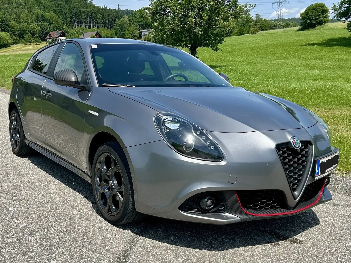 Alfa Romeo Giulietta Giulietta Super 1,4 TB Euro 6D-Temp CARBON EDITION Grau - 2
