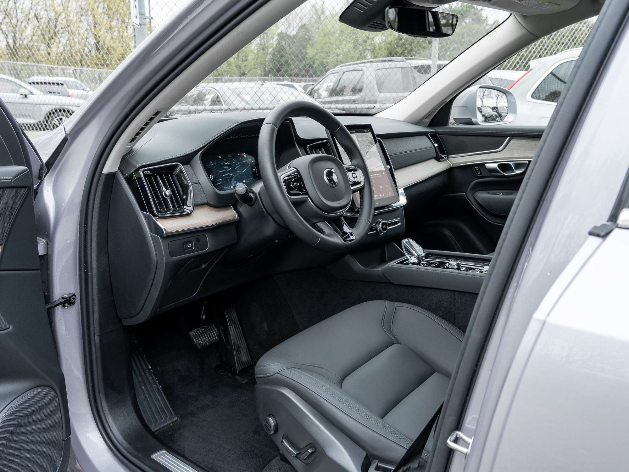 2026 Volvo XC90 B6 AWD Core 7-Seater |CPO FINANCE RATE fr 2.99%* thumb 8