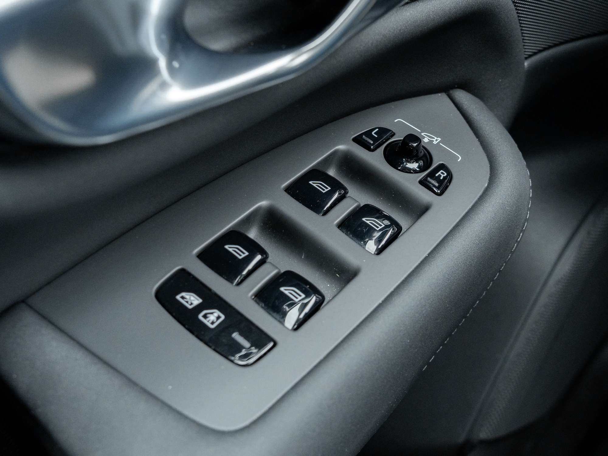 2026 Volvo XC90 B6 AWD Core 7-Seater |CPO FINANCE RATE fr 2.99%* thumb 14