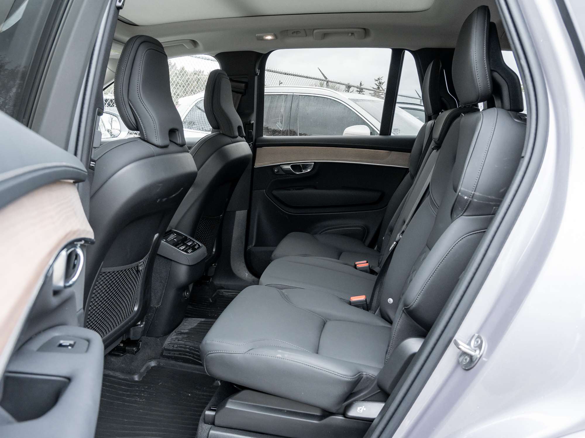 2026 Volvo XC90 B6 AWD Core 7-Seater |CPO FINANCE RATE fr 2.99%* thumb 23