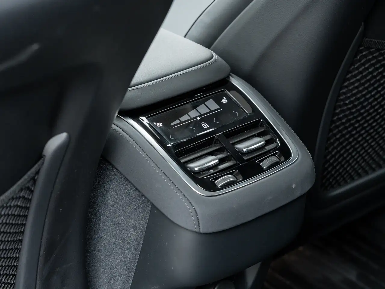 Volvo XC90 снимка Volvo XC90