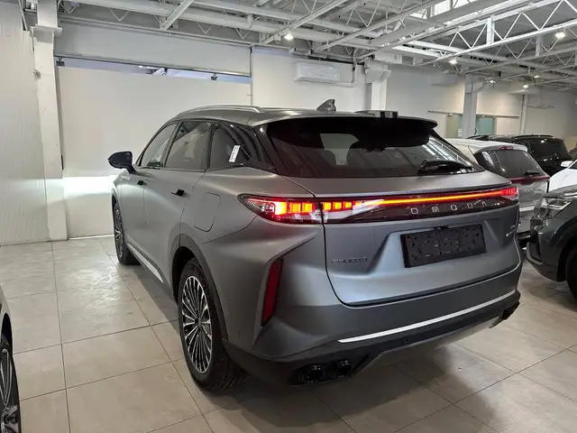 Omoda 9 view 3