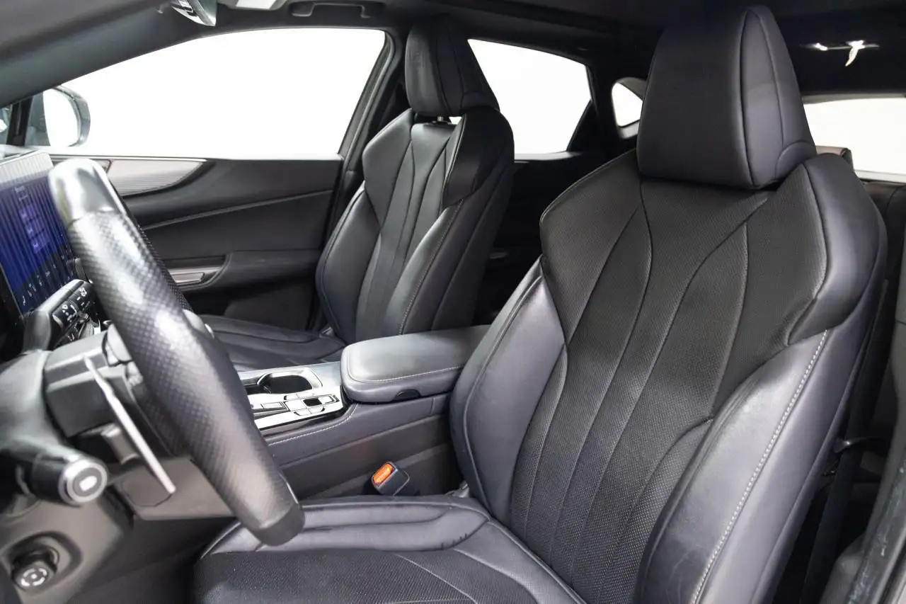 Lexus NX снимка Lexus NX