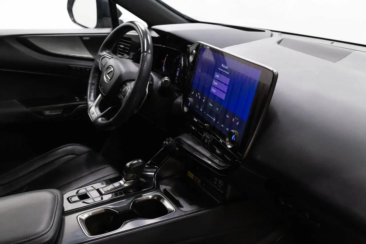 Lexus NX снимка Lexus NX