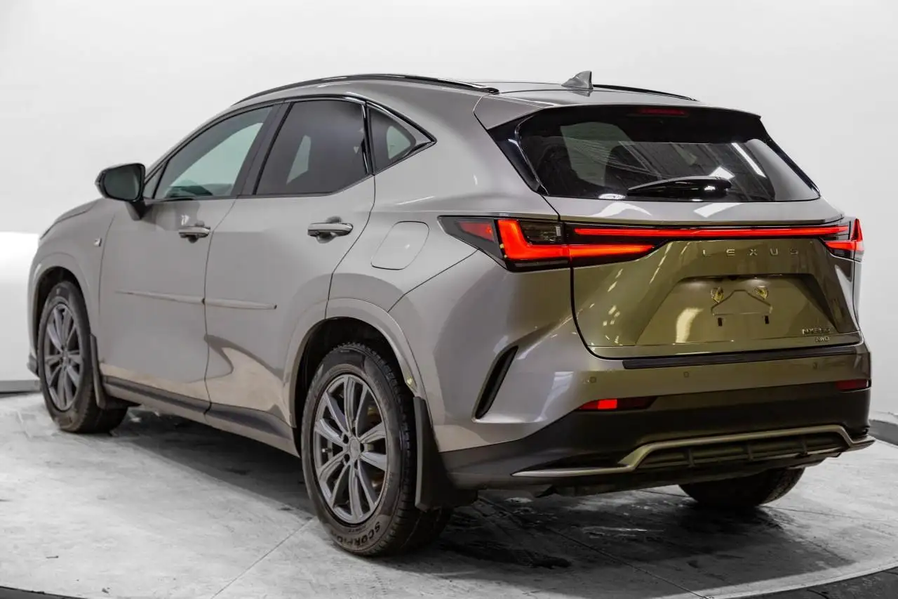 Lexus NX снимка Lexus NX