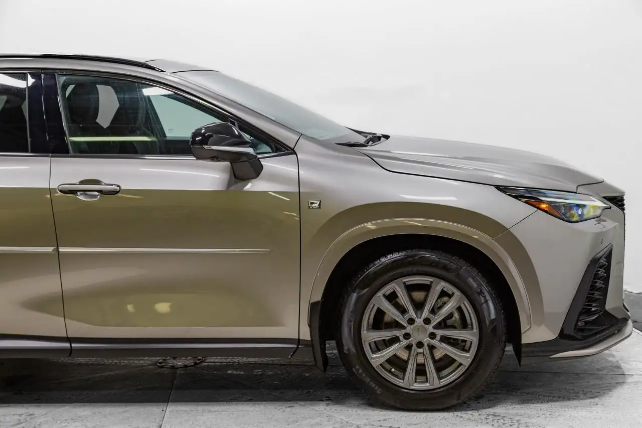 Lexus NX снимка Lexus NX