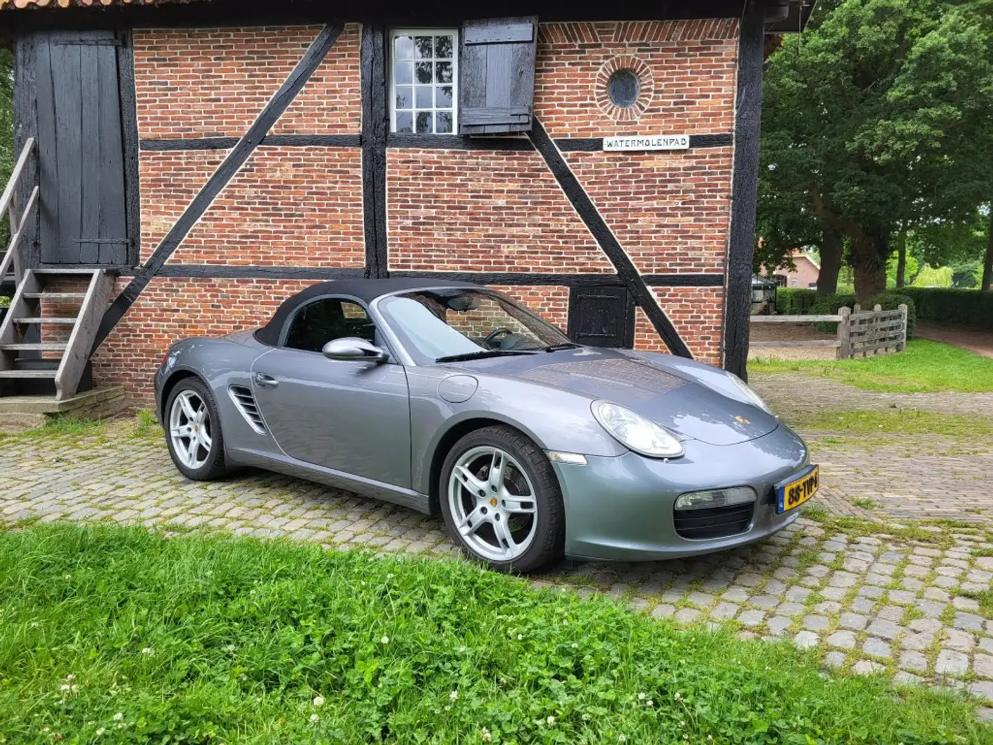 Porsche Boxster 2.7 met garantie 8 x Boxster op voorraad Gris - 1