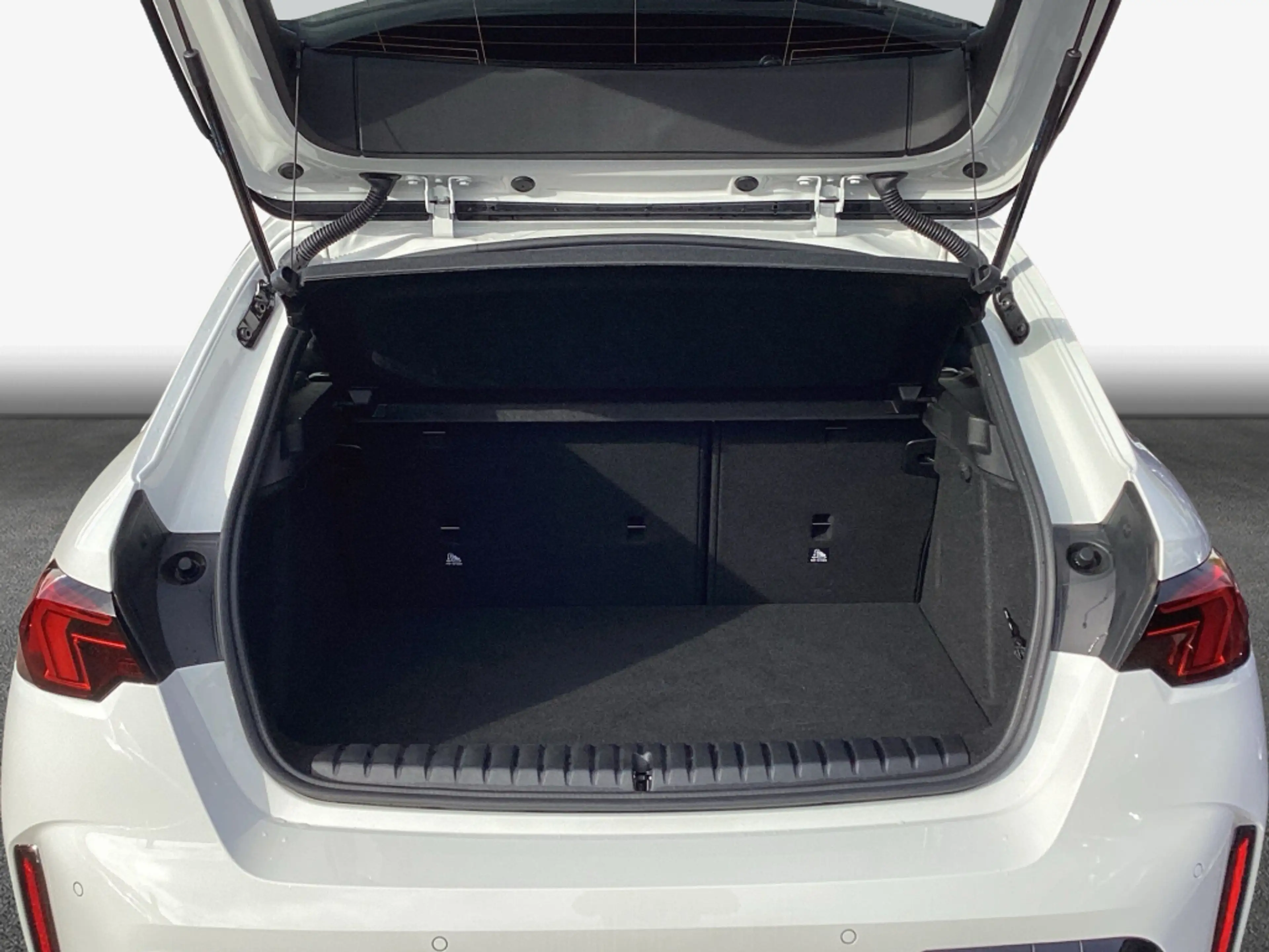 BMW 120 d Aut. — photo 9