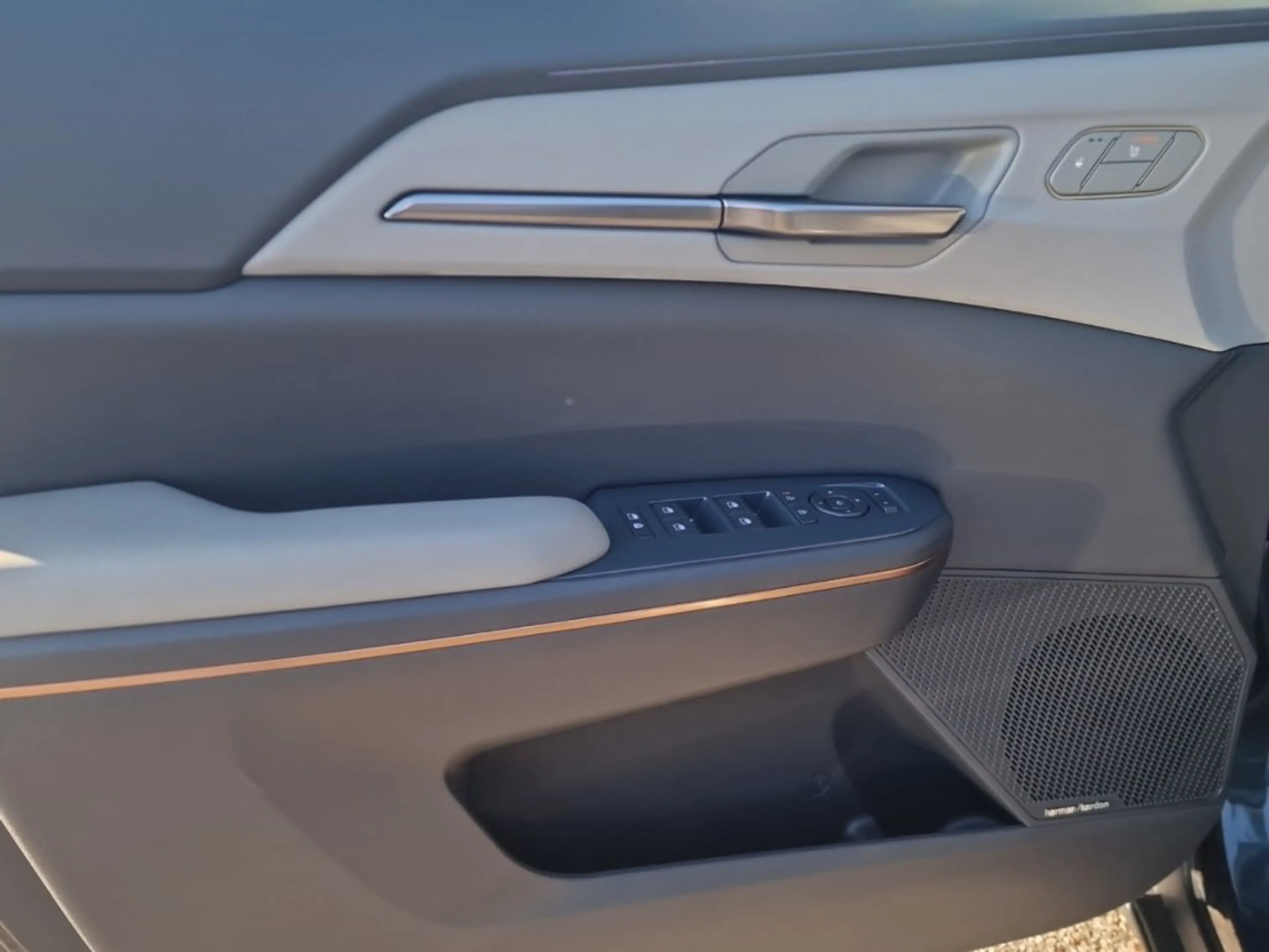 Kia EV5 1ST EDITION 81,4KWH AT FWD 216 MY26 — photo 15