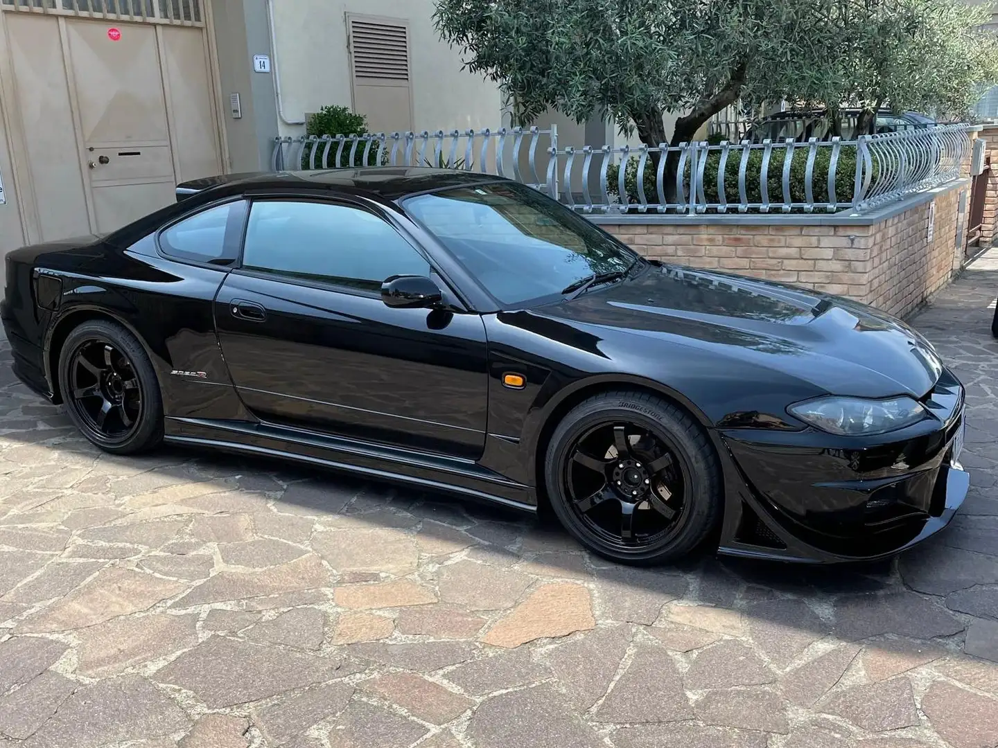 Nissan Silvia S15 Spec R Schwarz - 1