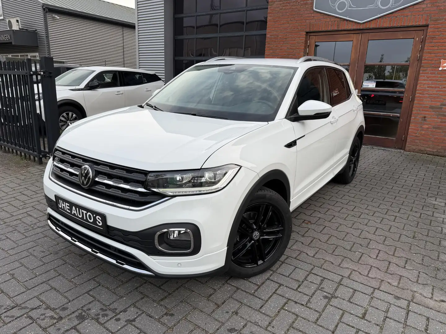 Volkswagen T-Cross 1.0 TSI R-Line | LED | Keyless | Camera | Navi | Blanc - 1