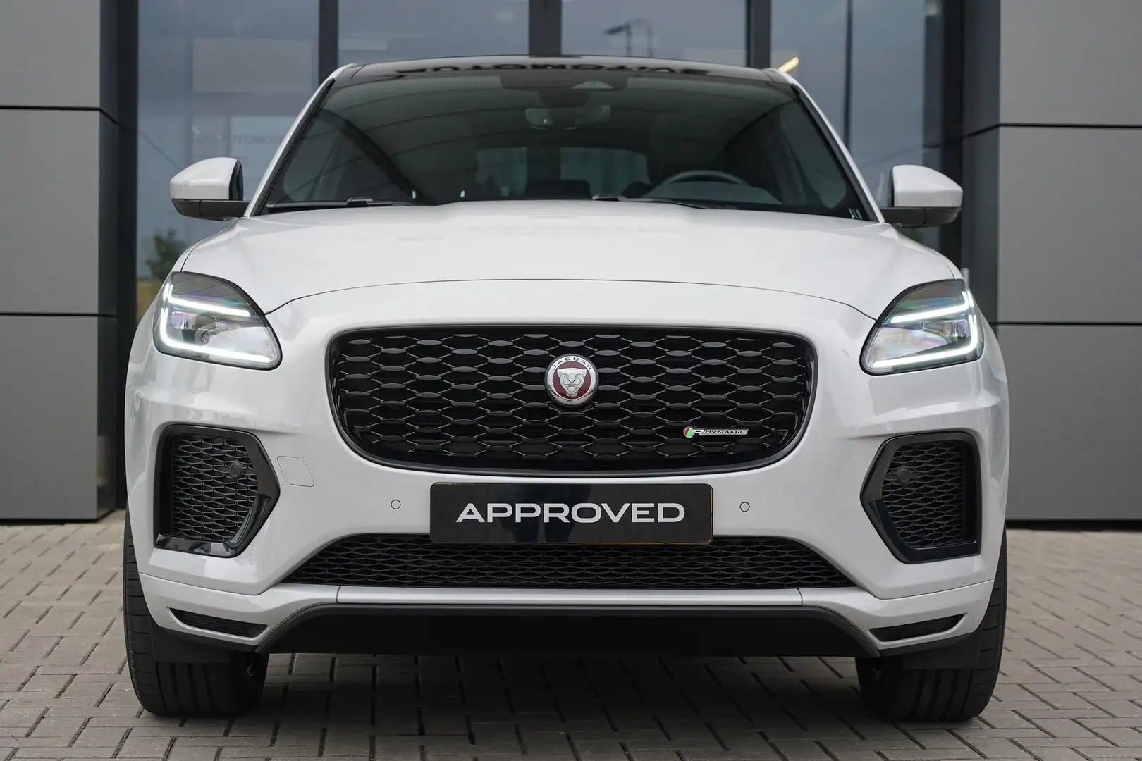 Jaguar E-Pace P300e AWD R-Dynamic SE | Borasco Grey | Black Pack Gris - 2