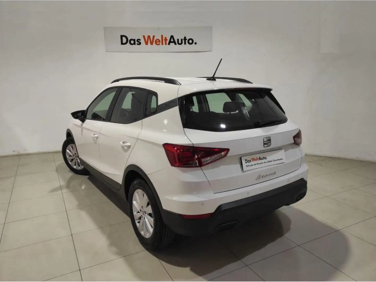 SEAT Arona 1.0 TSI 81kW (110CV) Style Plus Weiß - 2