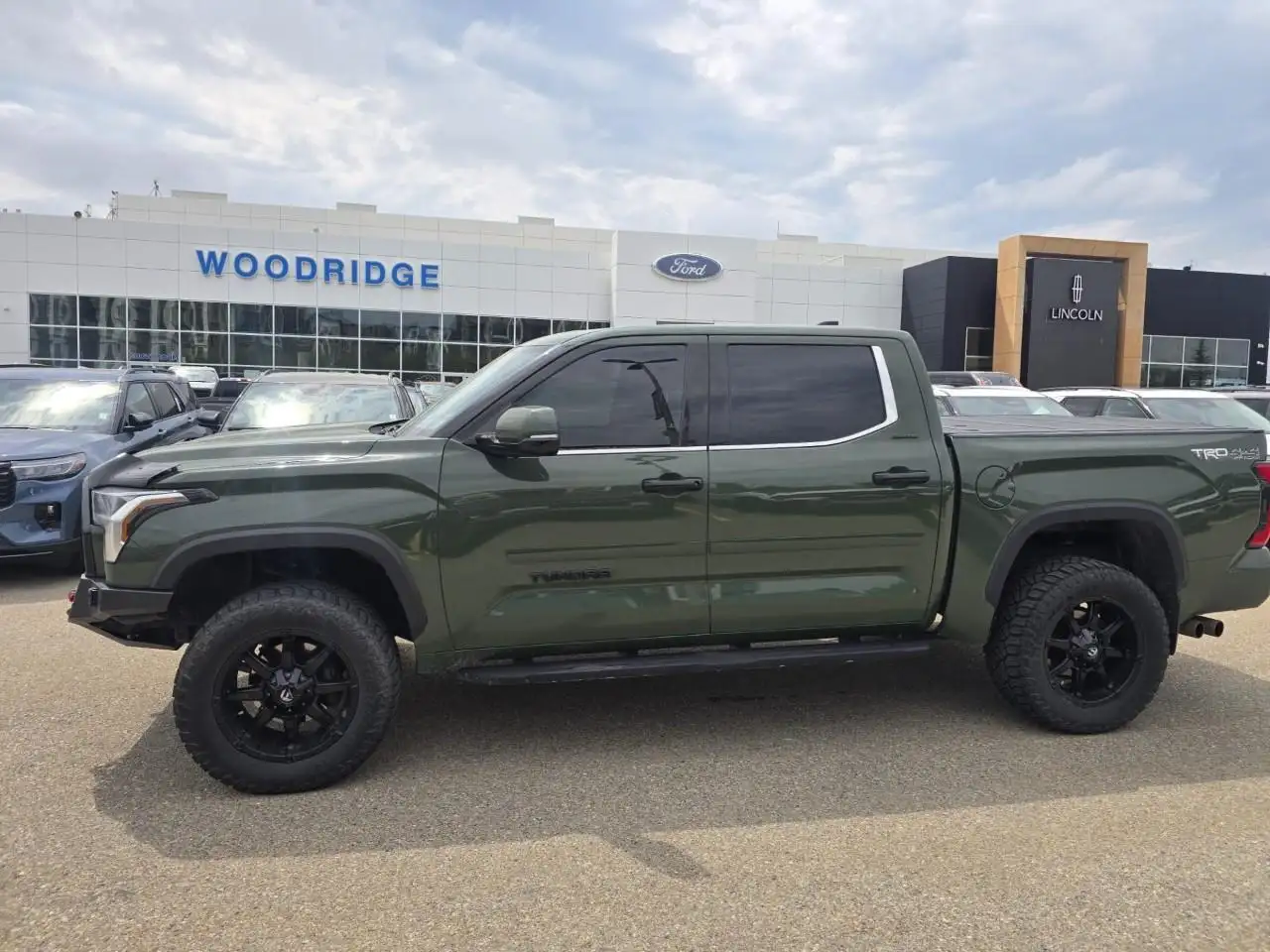 Toyota Tundra photo Toyota Tundra