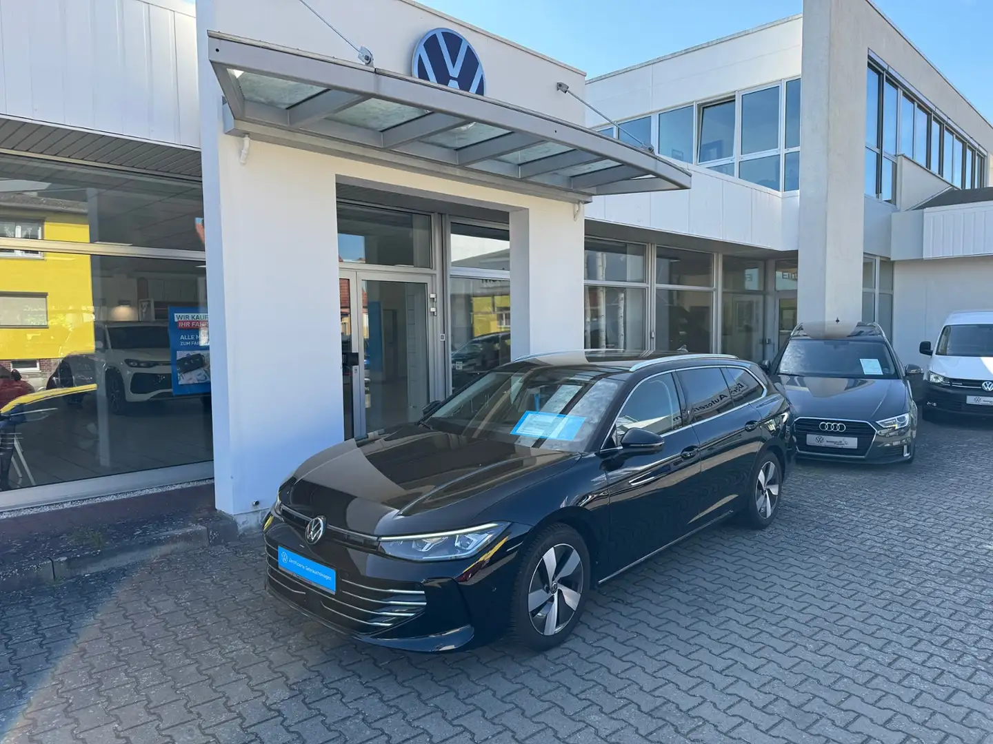Volkswagen Passat Variant CJ 2,0 TDI DSG Elegance Schwarz - 2