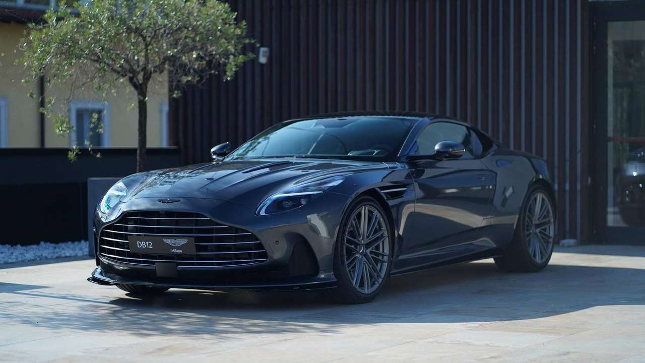 Aston Martin DB12 V8 COUPE 26MY