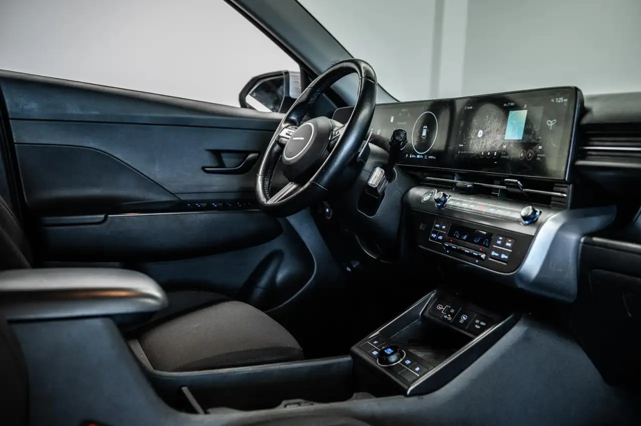 Hyundai KONA снимка Hyundai KONA