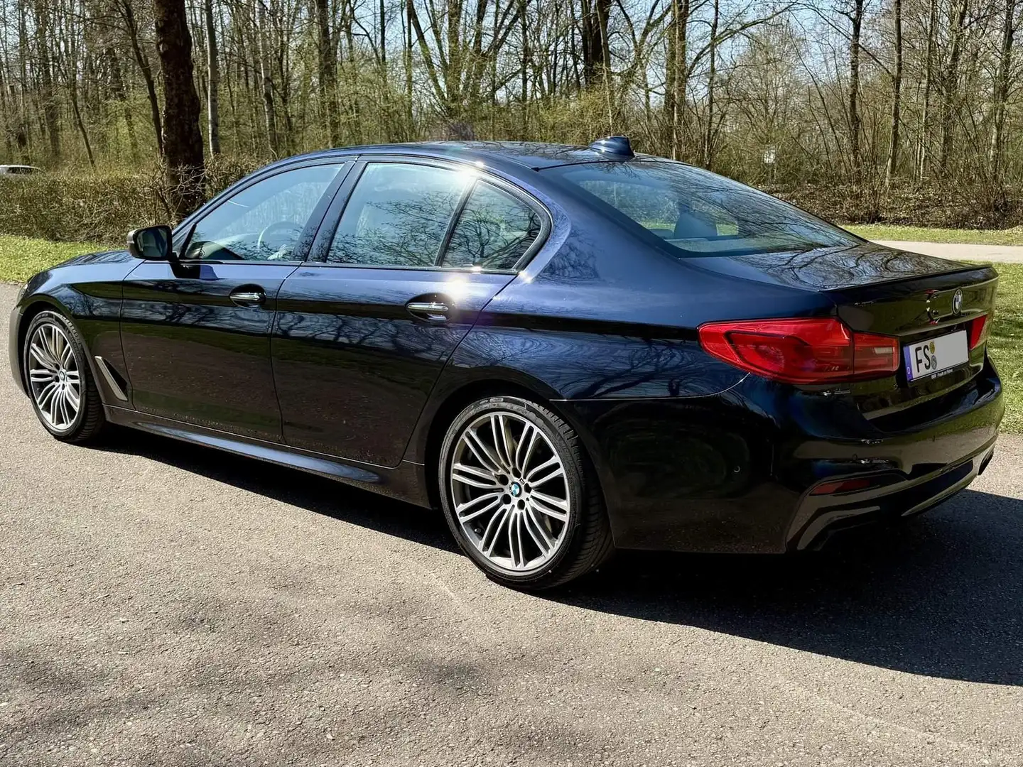 BMW M550 i xDrive Sitzbel. H-K StHz 360° Lane Navi Negru - 2