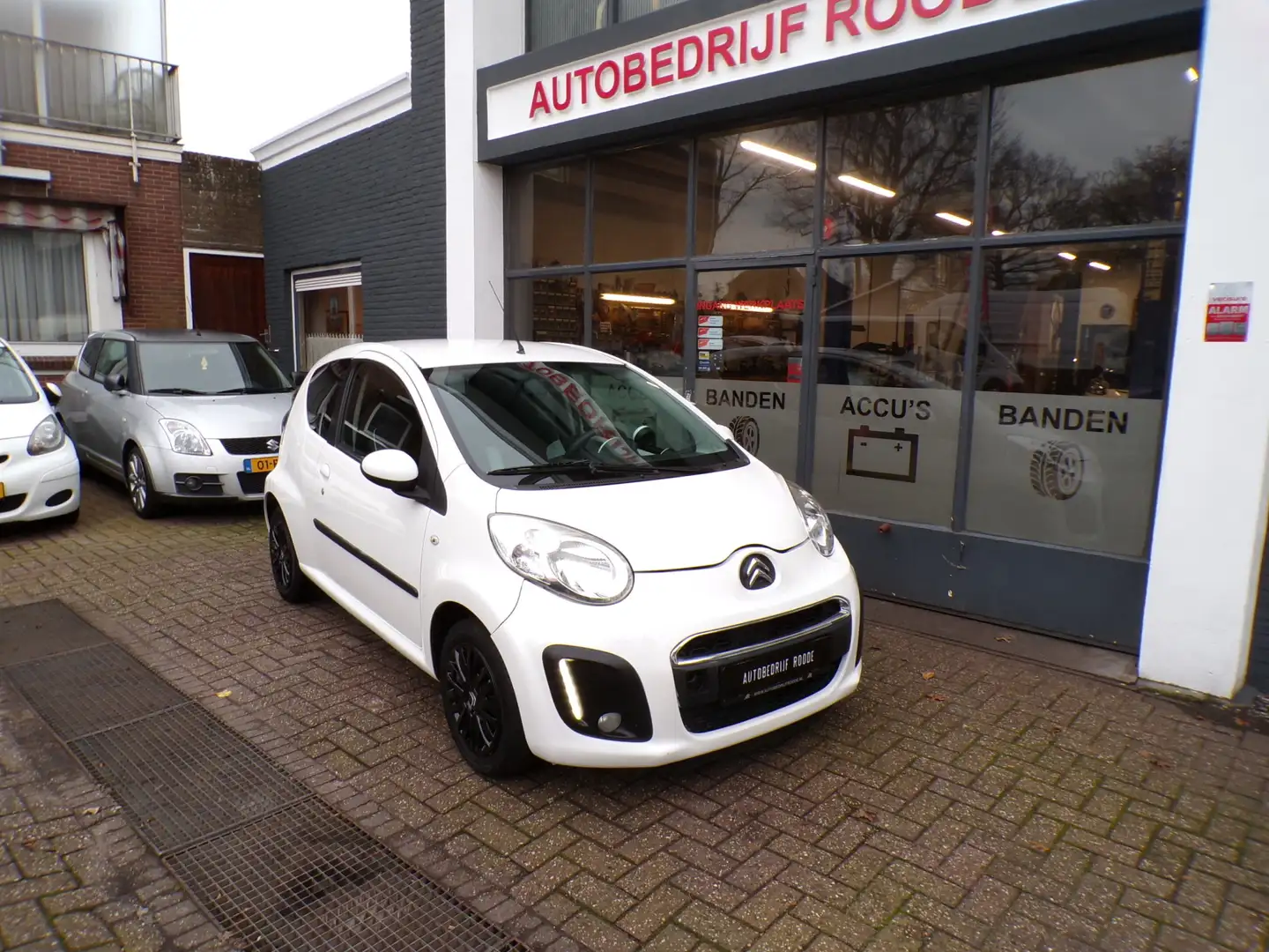 Citroen C1 1.0 Exclusive AIRCO,NIEUWE APK !!! Wit - 2