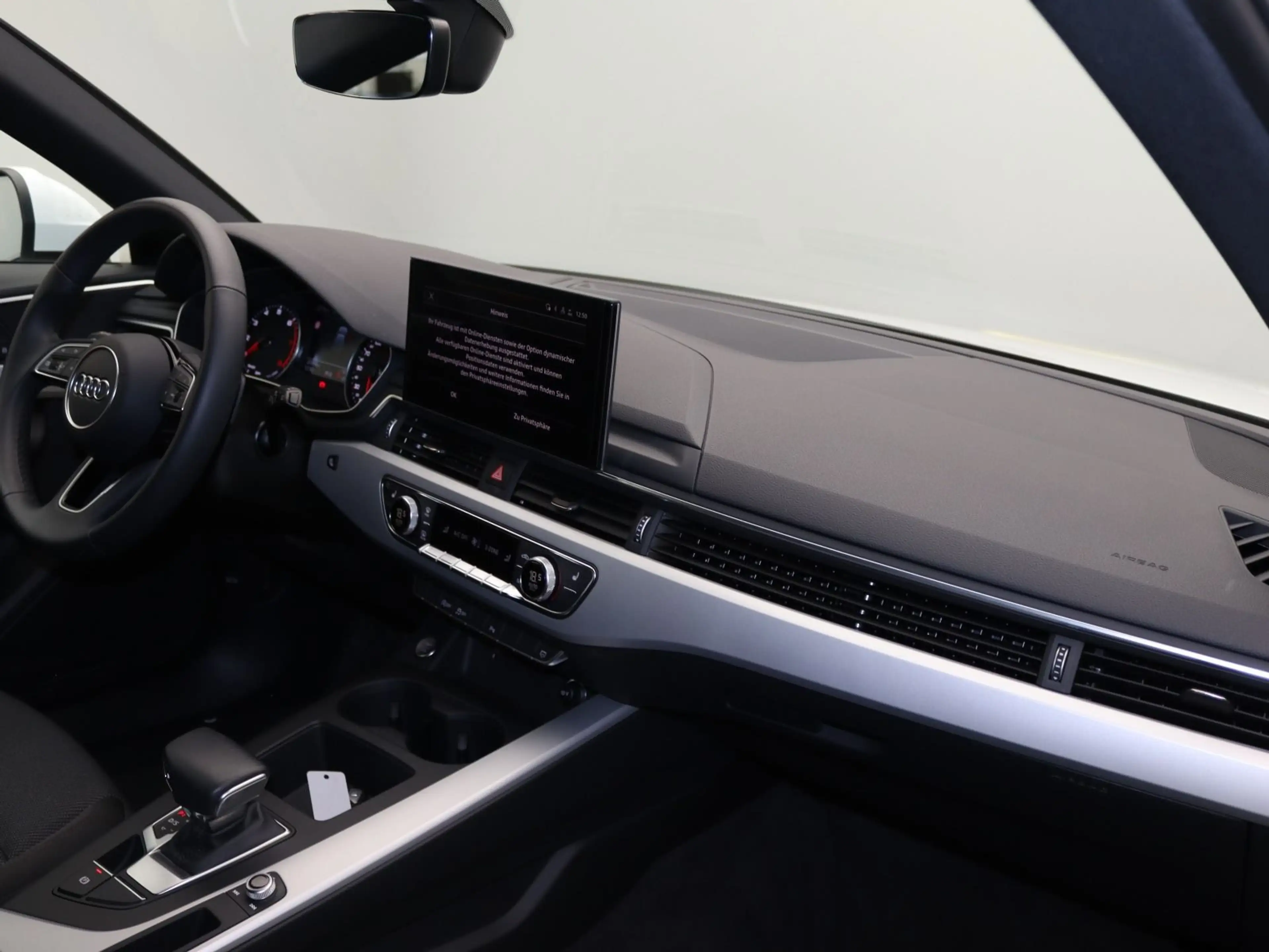 Audi A4 35 TFSI S-tronic / MMI-Navi, Matrix — photo 9