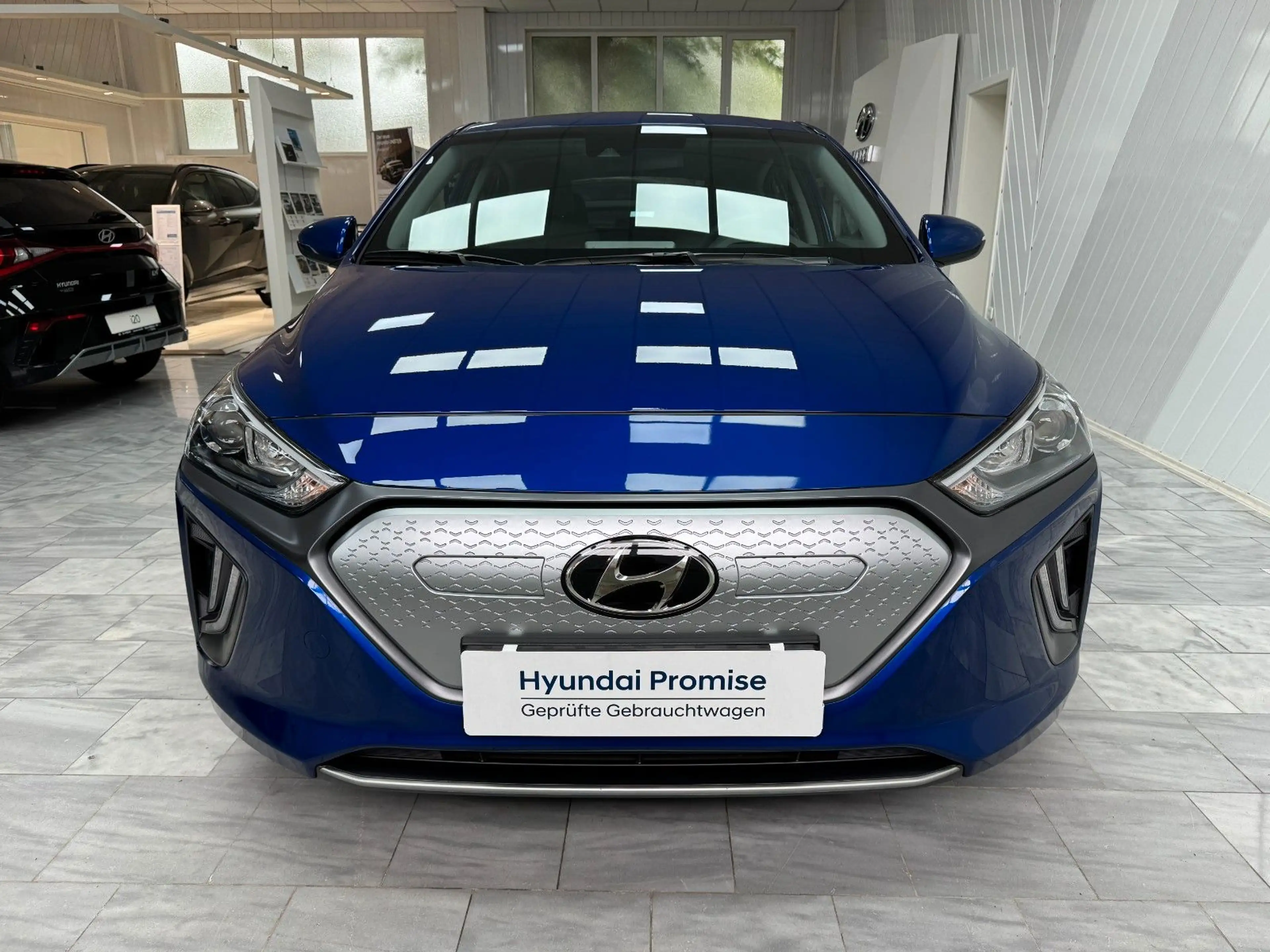 Hyundai IONIQ Elektro Trend Navi Garantie SOH 100% — photo 3
