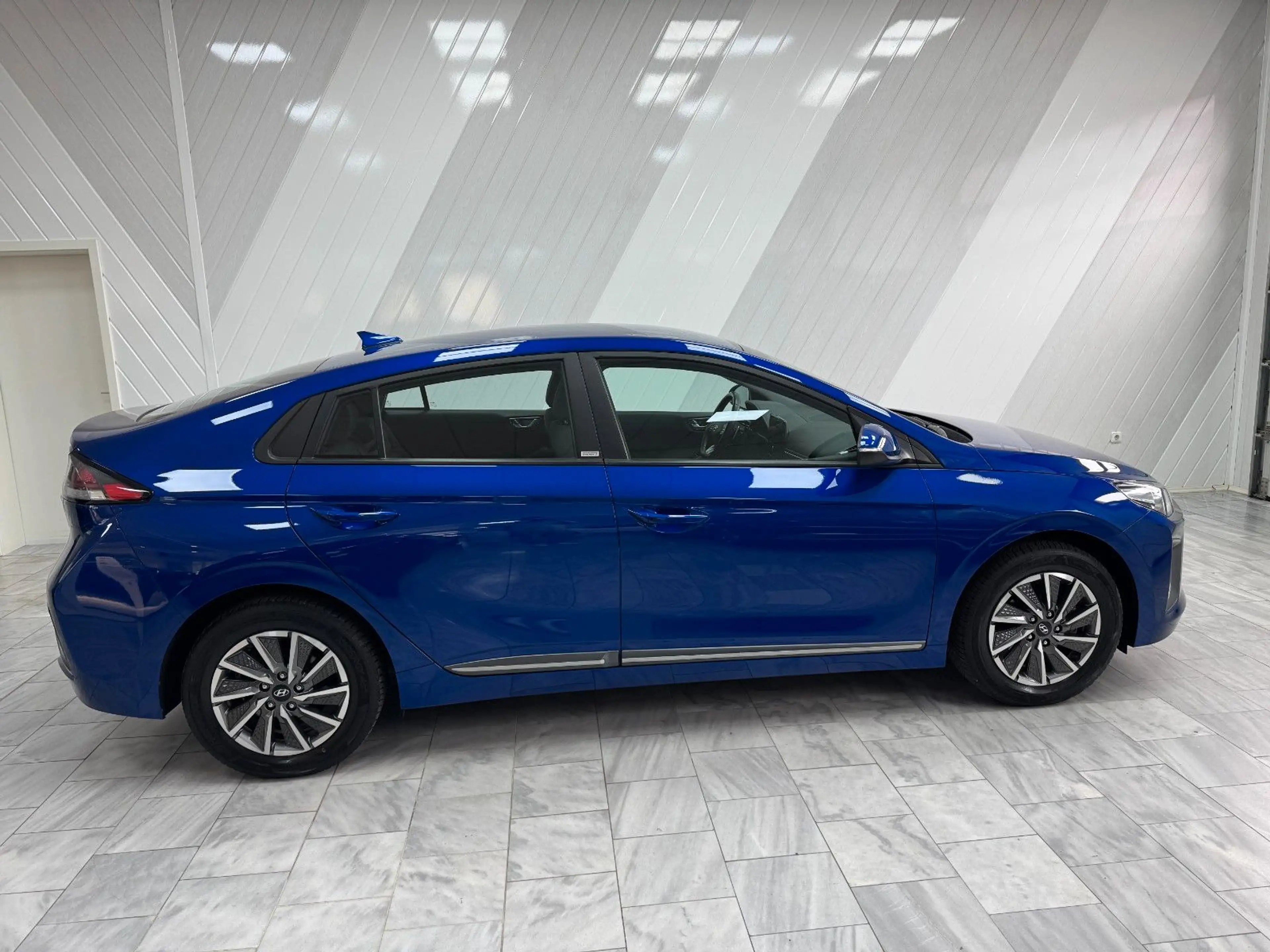 Hyundai IONIQ Elektro Trend Navi Garantie SOH 100% — photo 6